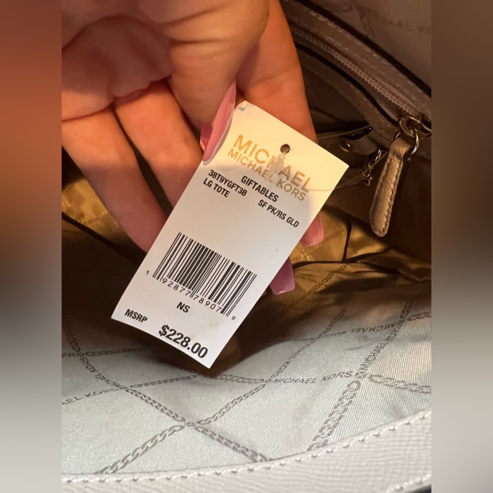 MK Pink & Gold Pocketbook - Picture 5 of 5